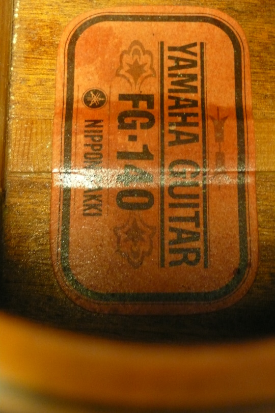red label  FG 140. Nippon Gakki . Made in Japan