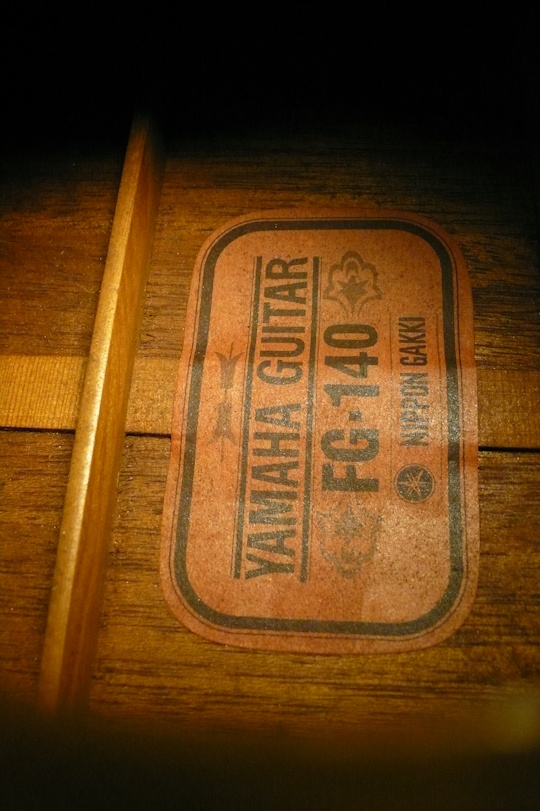 red label  FG 140. Nippon Gakki . Made in Japan