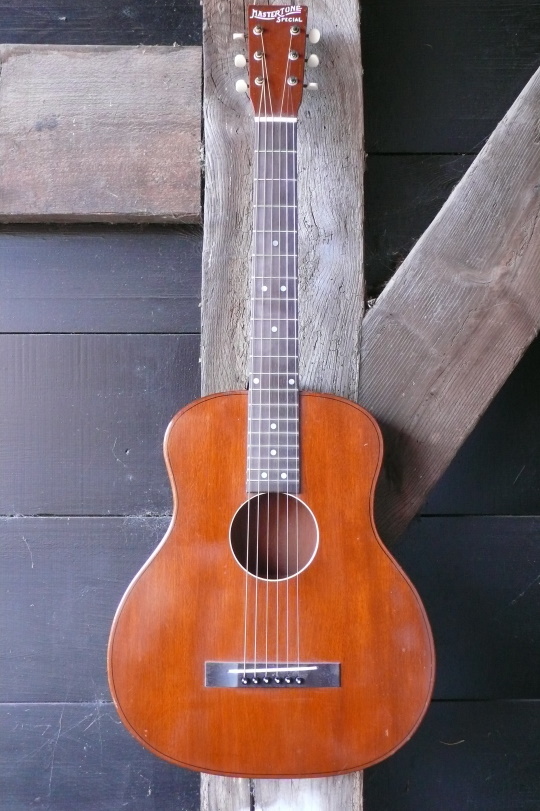 Mastertone Kalamazoo Gibson converted KG11 (1938-1942)