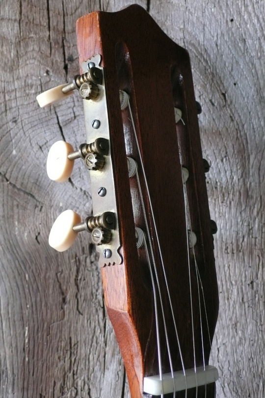 Originele franse tuners met cream celluloid knoppen