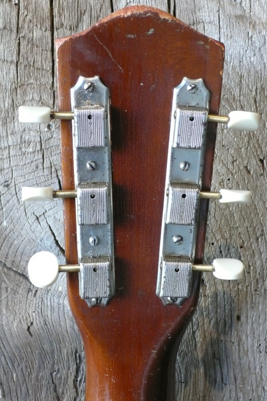 originele kluson tuners met nieuwe ivoroid knopjes