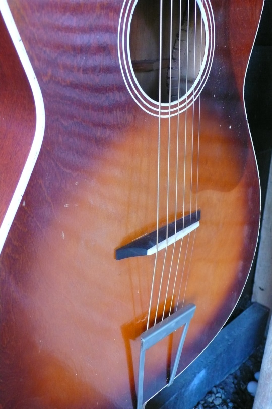Nieuwe ebben brug getopt met been, origineel tailpiece