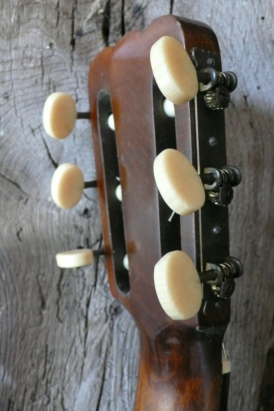 originele Franse mechanieken met cream grote knoppen