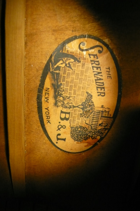 B&J label