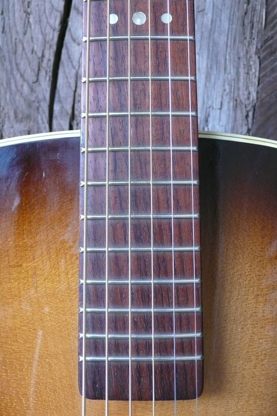 Palissander toets met nieuwe frets