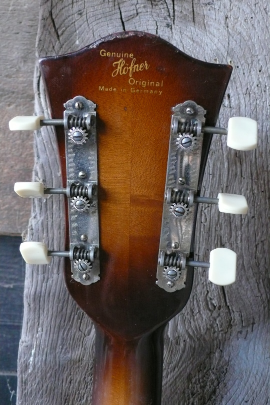 originele Duitse mechanieken met witte knoppen