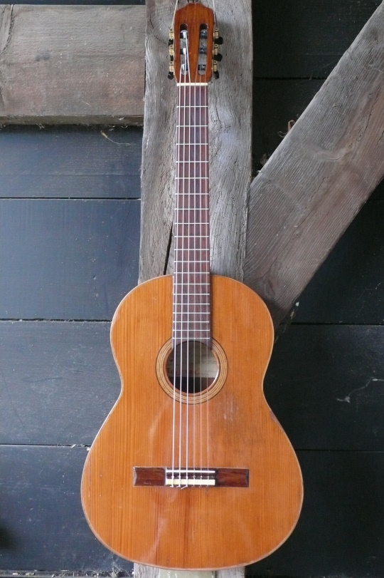 Taurus klassieke Spaanse gitaar 1974
