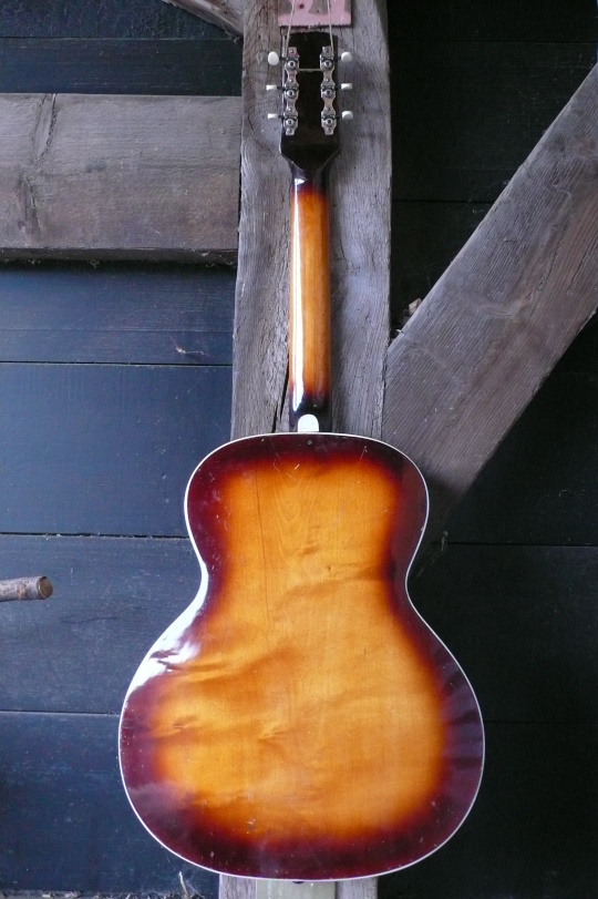 gelamineerde licht gevlamde esdoorn sunburstklankkast