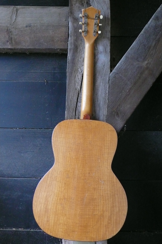 Licht gevlamde Esdoorn (Maple) 'laminate'  achter- en zijkanten