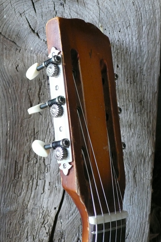 Nieuwe kwaliteits tuners met ivoroid knopjes