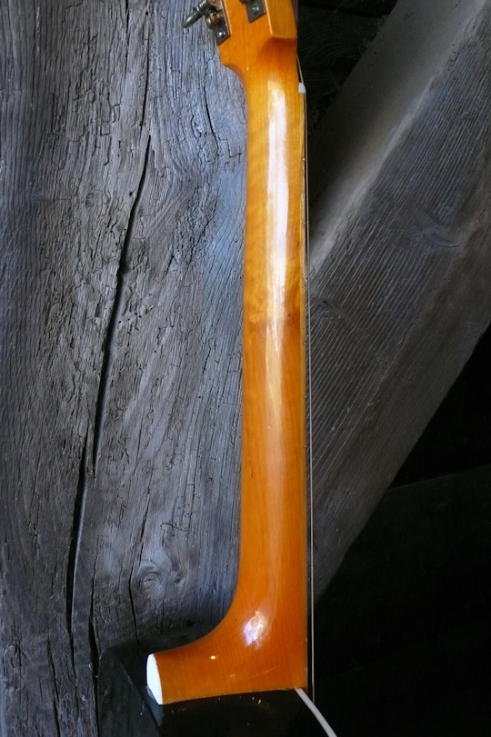 c-profiel hals