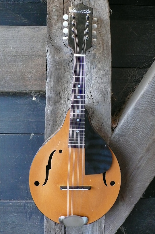 Stradolin A-style Blonde Mandoline eind '40/begin '50