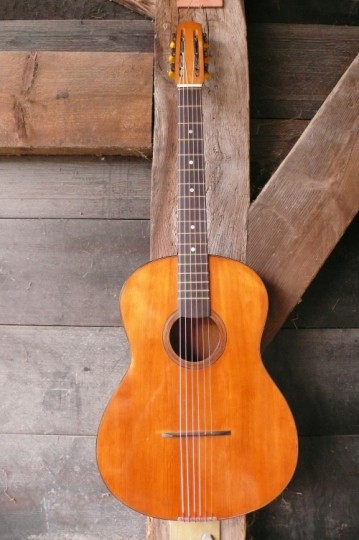 Franse 'manouche' gitaar